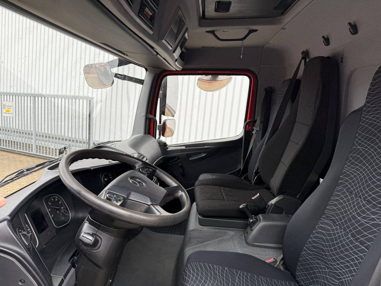 Mercedes-Benz Atego 818/23 LK 4x2 Atego 818/23 LK 4x2, 2x AHK - Φορτηγό ανατρεπόμενο: φωτογραφία 3 Mercedes-Benz Atego 818/23 LK 4x2 Atego 818/23 LK 4x2, 2x AHK - Φορτηγό ανατρεπόμενο: φωτογραφία 3