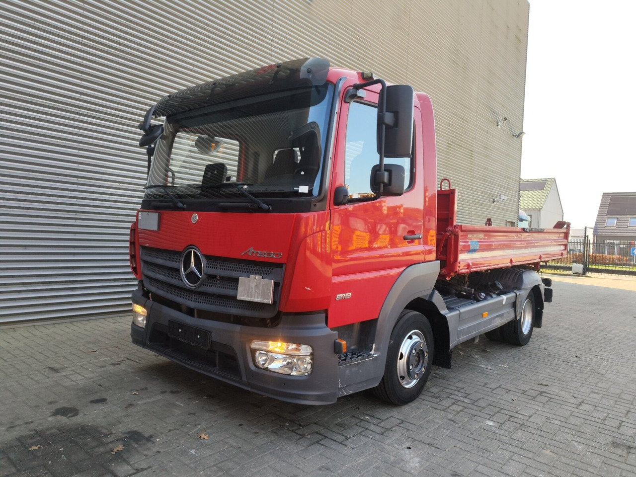 Mercedes-Benz Atego 818 K 4x2 Atego 818 K 4x2, Meiller-Kipper, 2 x AHK - Φορτηγό ανατρεπόμενο: φωτογραφία 1 Mercedes-Benz Atego 818 K 4x2 Atego 818 K 4x2, Meiller-Kipper, 2 x AHK - Φορτηγό ανατρεπόμενο: φωτογραφία 1