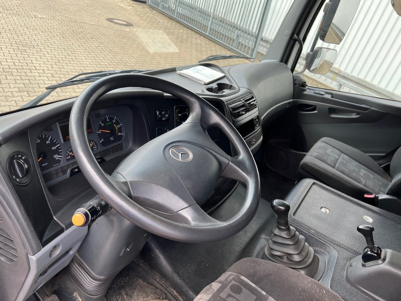 Mercedes-Benz Atego 818 L 4x2 Atego 818 L 4x2 mit LBW BÄR - Φορτηγό μουσαμάς: φωτογραφία 4 Mercedes-Benz Atego 818 L 4x2 Atego 818 L 4x2 mit LBW BÄR - Φορτηγό μουσαμάς: φωτογραφία 4