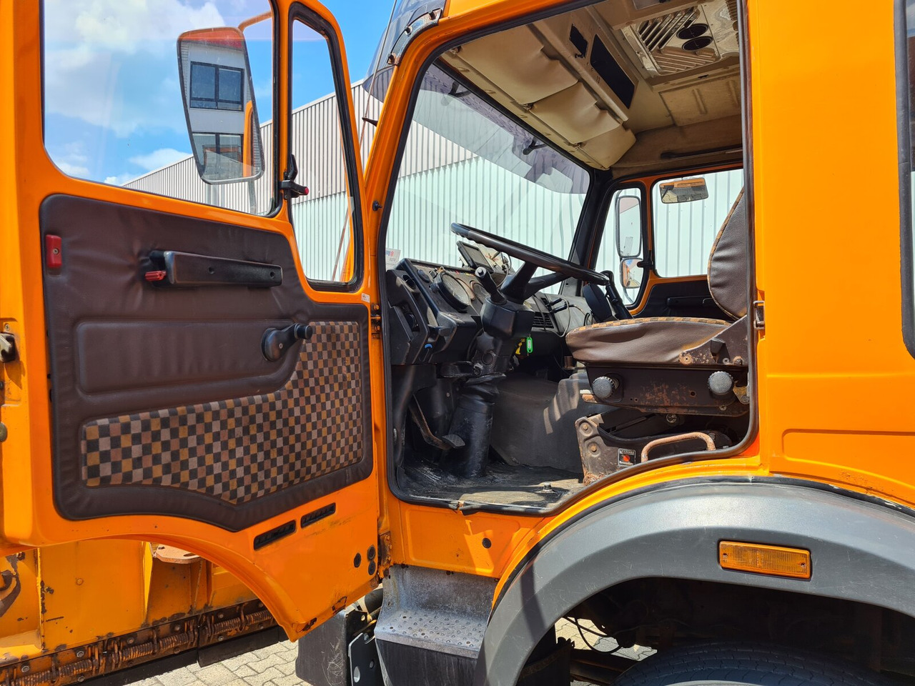 Mercedes-Benz NG 1928 A 4x4 NG 1928 A 4x4, V8-Motor, Standklima, Winterdienstaustattung - Φορτηγό σασί: φωτογραφία 2 Mercedes-Benz NG 1928 A 4x4 NG 1928 A 4x4, V8-Motor, Standklima, Winterdienstaustattung - Φορτηγό σασί: φωτογραφία 2