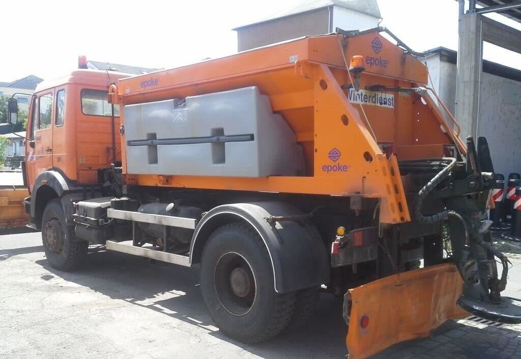 Mercedes-Benz NG 1928 A 4x4 NG 1928 A 4x4, V8-Motor, Winterdienstaustattung - Φορτηγό σασί: φωτογραφία 4 Mercedes-Benz NG 1928 A 4x4 NG 1928 A 4x4, V8-Motor, Winterdienstaustattung - Φορτηγό σασί: φωτογραφία 4