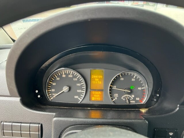 Mercedes-Benz Sprinter 515 CDI 4x2 Sprinter 515 CDI 4x2 - Βαν: φωτογραφία 5 Mercedes-Benz Sprinter 515 CDI 4x2 Sprinter 515 CDI 4x2 - Βαν: φωτογραφία 5