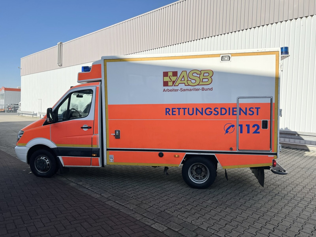 Ασθενοφόρο Mercedes-Benz Sprinter 516 CDI 4x2 Sprinter 516 CDI 4x2, Rettungswagen, Retarder: φωτογραφία 14 Ασθενοφόρο Mercedes-Benz Sprinter 516 CDI 4x2 Sprinter 516 CDI 4x2, Rettungswagen, Retarder: φωτογραφία 14