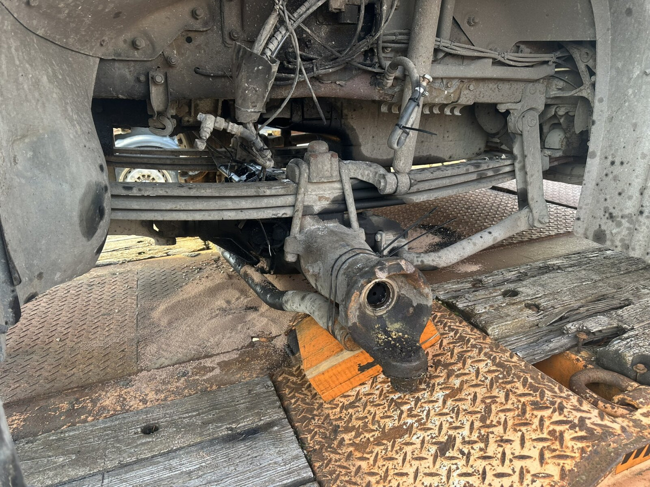 Scania 124C 400 6x6 124C 400 6x6 - Φορτηγό ανατρεπόμενο: φωτογραφία 3 Scania 124C 400 6x6 124C 400 6x6 - Φορτηγό ανατρεπόμενο: φωτογραφία 3