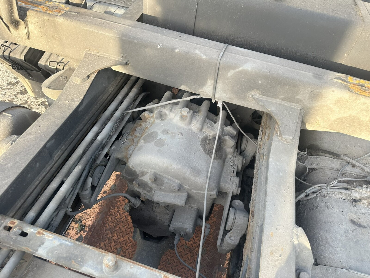 Scania 124C 400 6x6 124C 400 6x6 - Φορτηγό ανατρεπόμενο: φωτογραφία 5 Scania 124C 400 6x6 124C 400 6x6 - Φορτηγό ανατρεπόμενο: φωτογραφία 5