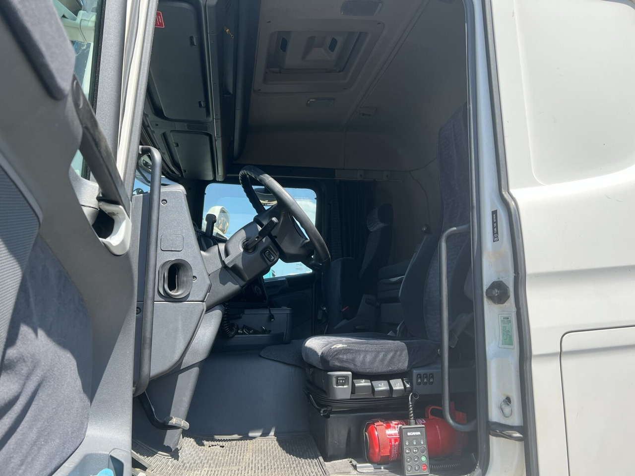 Scania G420 6x2, ERSATZTEILSPENDER! G420 6x2, Liftachse, Hiab LBW, Motor defekt! - Φορτηγό κόφα: φωτογραφία 3 Scania G420 6x2, ERSATZTEILSPENDER! G420 6x2, Liftachse, Hiab LBW, Motor defekt! - Φορτηγό κόφα: φωτογραφία 3