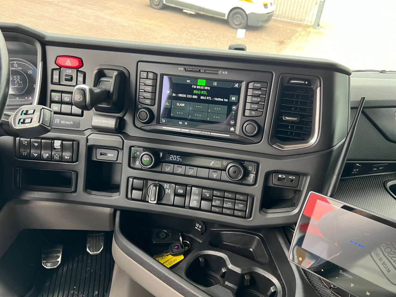 Scania R 580 6x4 R 580 6x4, V8-Motor, Kipphydraulik, Retarder, 66t - Τράκτορας: φωτογραφία 4 Scania R 580 6x4 R 580 6x4, V8-Motor, Kipphydraulik, Retarder, 66t - Τράκτορας: φωτογραφία 4
