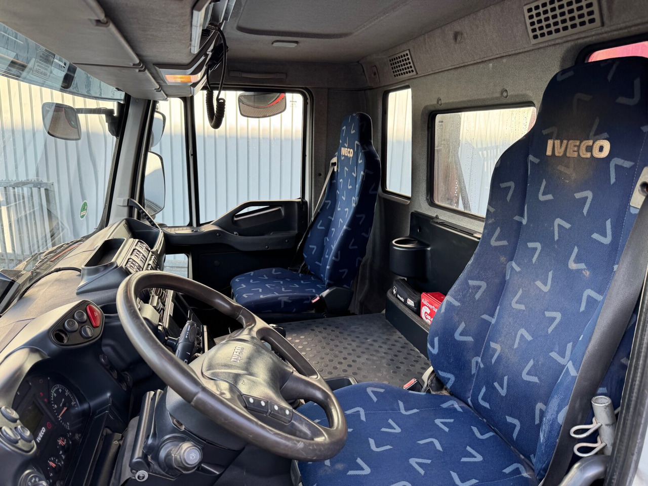 Trakker AD260T36W 6x6 Trakker AD260T36W 6x6 - Φορτηγό ανατρεπόμενο: φωτογραφία 2 Trakker AD260T36W 6x6 Trakker AD260T36W 6x6 - Φορτηγό ανατρεπόμενο: φωτογραφία 2