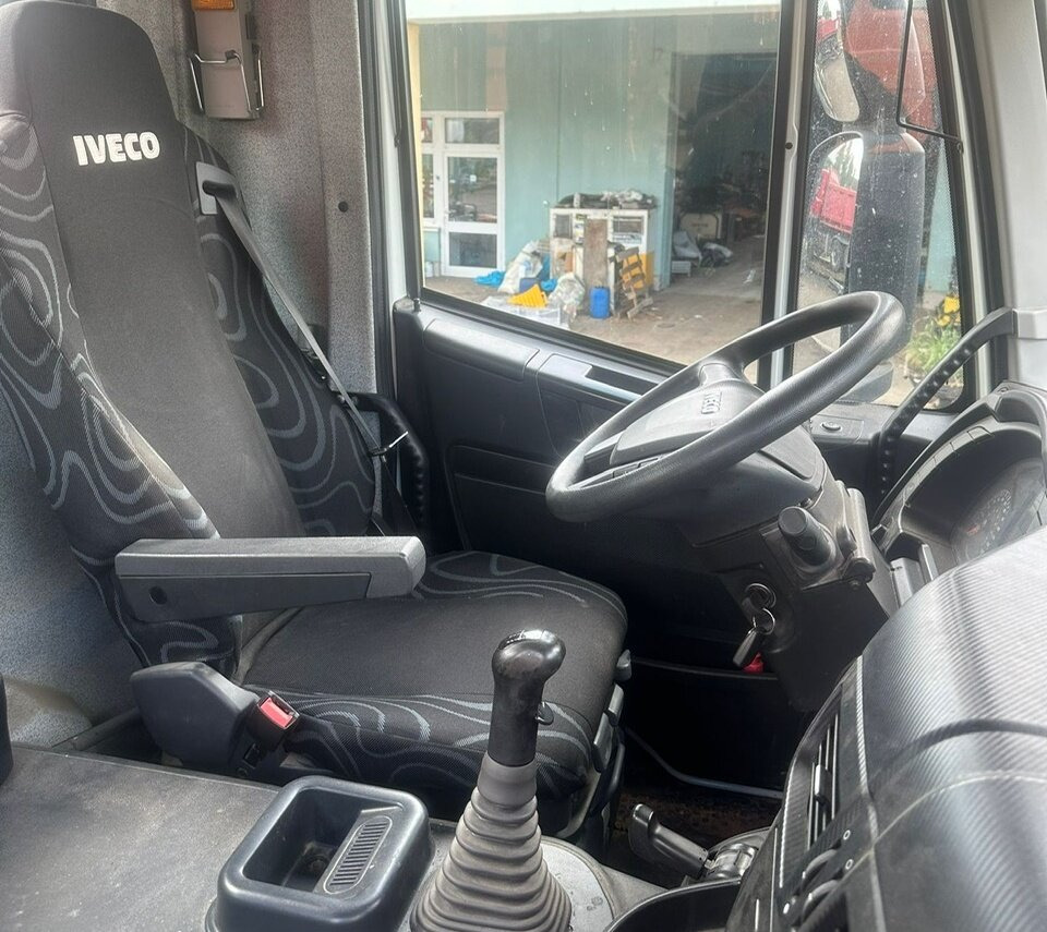 Trakker AD340T41B 8x4 Trakker AD340T41B 8x4, Betonmischer Stetter ca. 9m³ - Μπετονιέρα φορτηγό: φωτογραφία 3 Trakker AD340T41B 8x4 Trakker AD340T41B 8x4, Betonmischer Stetter ca. 9m³ - Μπετονιέρα φορτηγό: φωτογραφία 3