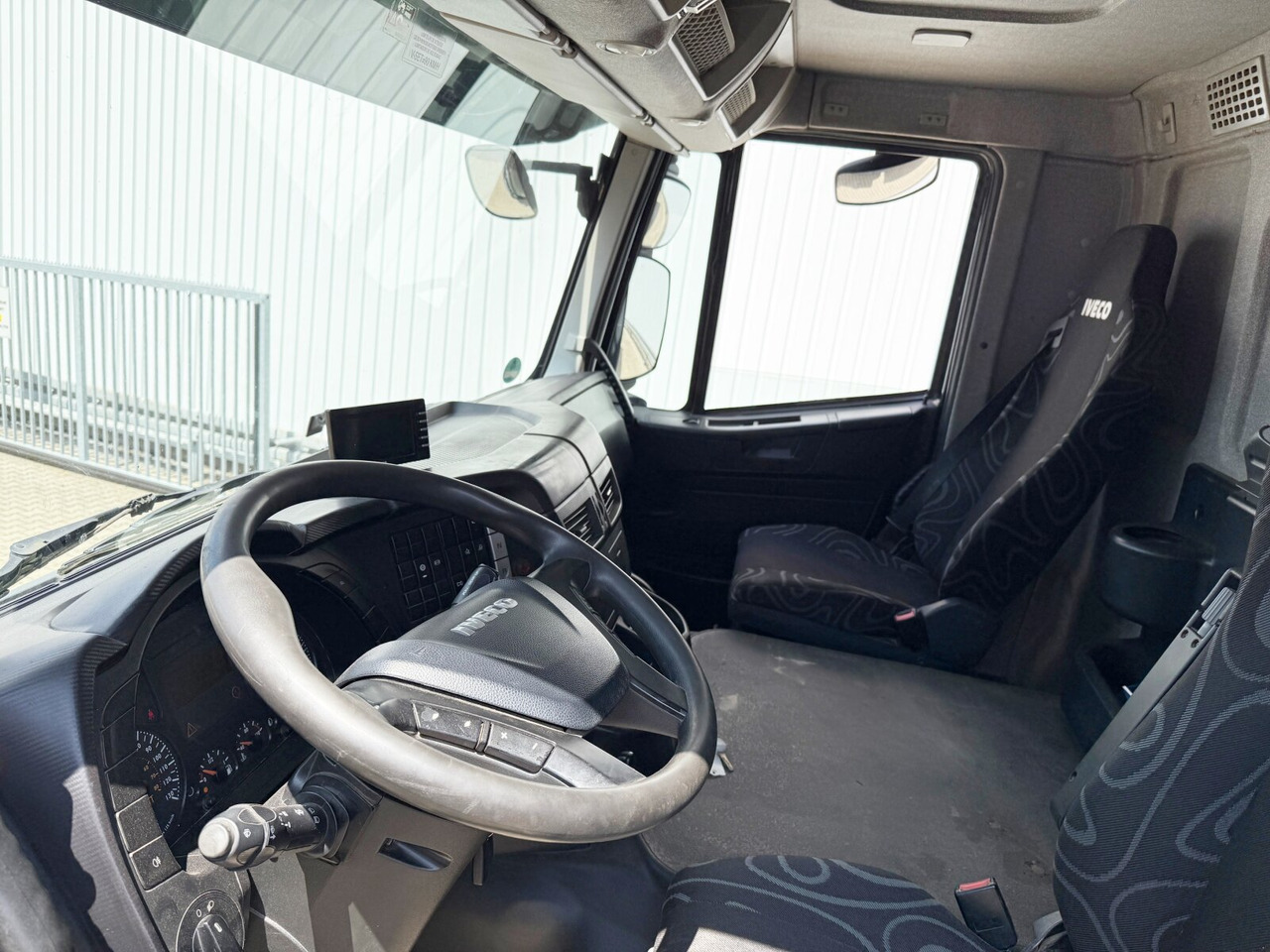 Trakker AD410T45W 8x8 Trakker AD410T45W 8x8 - Φορτηγό ανατρεπόμενο: φωτογραφία 2 Trakker AD410T45W 8x8 Trakker AD410T45W 8x8 - Φορτηγό ανατρεπόμενο: φωτογραφία 2