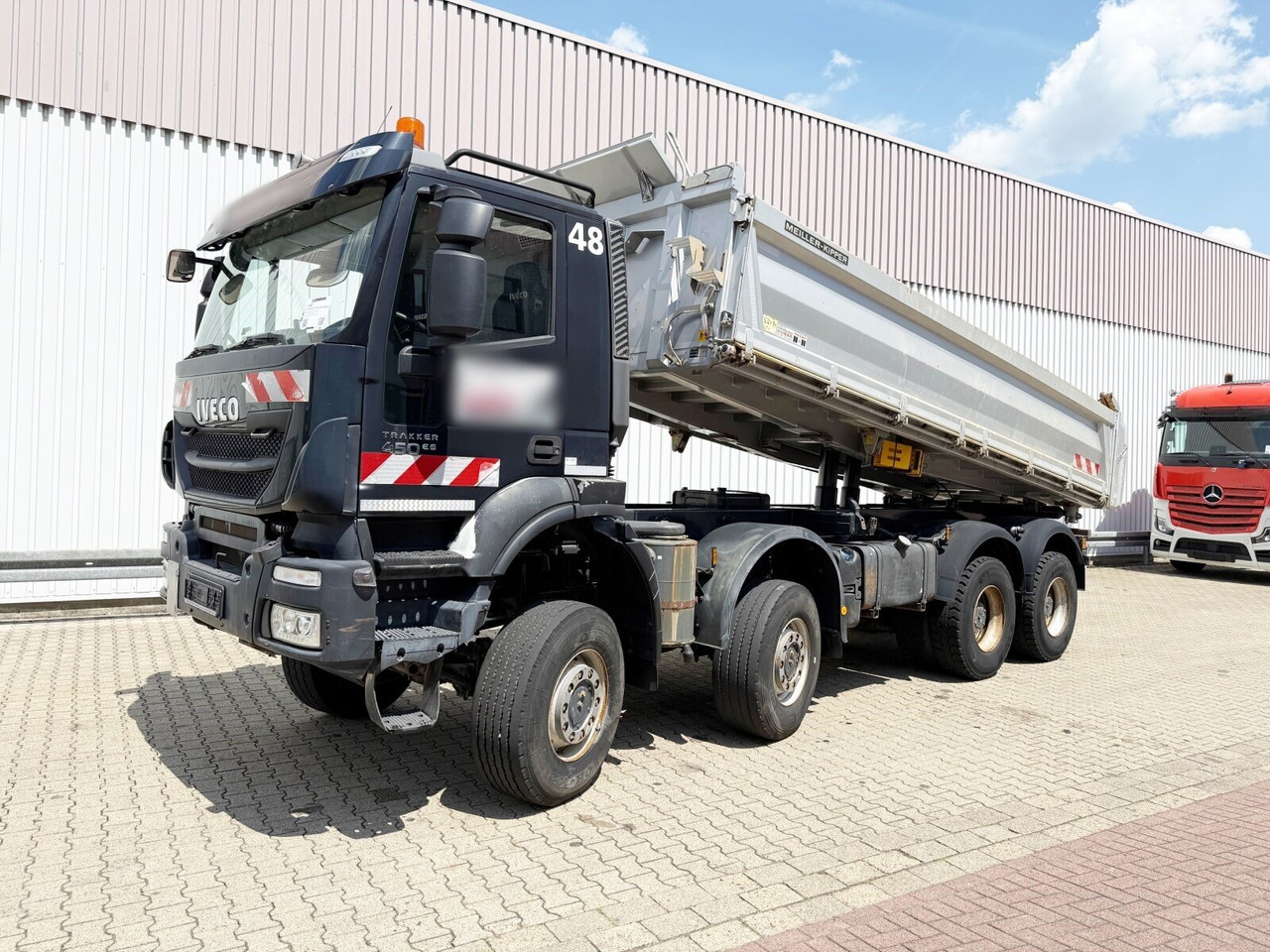 Trakker AD410T45W 8x8 Trakker AD410T45W 8x8 - Φορτηγό ανατρεπόμενο: φωτογραφία 1 Trakker AD410T45W 8x8 Trakker AD410T45W 8x8 - Φορτηγό ανατρεπόμενο: φωτογραφία 1