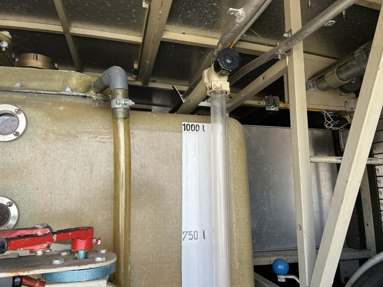 Unimog U 1300 L 435/11 4x4 U 1300 L 435/11 4x4, Bundeswehr-Feuerwehr - Πυροσβεστικό όχημα: φωτογραφία 4 Unimog U 1300 L 435/11 4x4 U 1300 L 435/11 4x4, Bundeswehr-Feuerwehr - Πυροσβεστικό όχημα: φωτογραφία 4