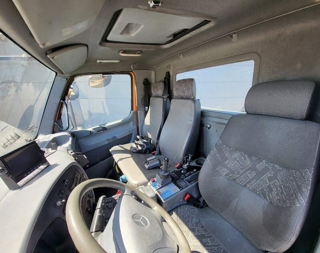 Unimog U 20 4x4 U 20 4x4, Zapfwelle, Kran Hiab 022D-3 HiDuo, Funk - Ελαφρύ επαγγελματικό: φωτογραφία 2 Unimog U 20 4x4 U 20 4x4, Zapfwelle, Kran Hiab 022D-3 HiDuo, Funk - Ελαφρύ επαγγελματικό: φωτογραφία 2