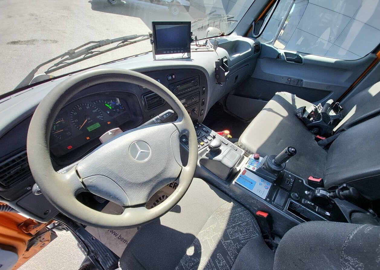 Unimog U 20 4x4 U 20 4x4, Zapfwelle, Kran Hiab 022D-3 HiDuo, Funk - Ελαφρύ επαγγελματικό: φωτογραφία 3 Unimog U 20 4x4 U 20 4x4, Zapfwelle, Kran Hiab 022D-3 HiDuo, Funk - Ελαφρύ επαγγελματικό: φωτογραφία 3