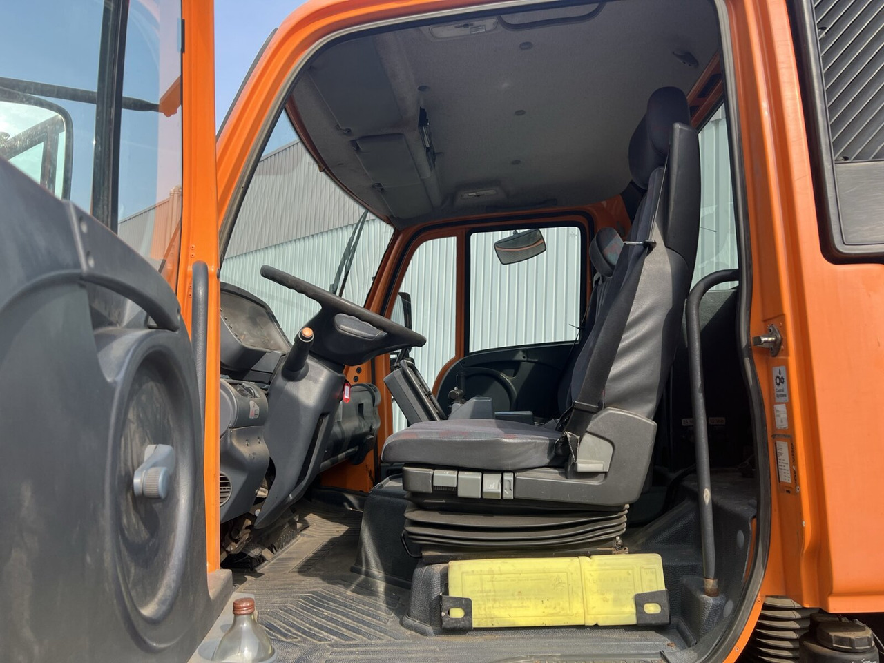 Unimog U 300 4x4 U 300 4x4, Kipper, Kommunalhydraulik, VarioPilot, Zapfwelle - Φορτηγό ανατρεπόμενο, Κοινοτικο όχημα/ Ειδικό όχημα: φωτογραφία 5 Unimog U 300 4x4 U 300 4x4, Kipper, Kommunalhydraulik, VarioPilot, Zapfwelle - Φορτηγό ανατρεπόμενο, Κοινοτικο όχημα/ Ειδικό όχημα: φωτογραφία 5
