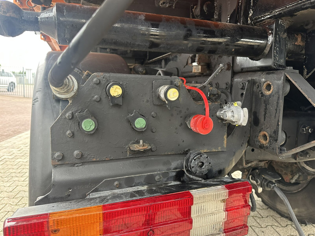 Unimog U500 4x4 U500 4x4 405/40 mit Heckkran Hiab 077-1 HiDuo, absattelbar, Funk - Ελαφρύ επαγγελματικό: φωτογραφία 5 Unimog U500 4x4 U500 4x4 405/40 mit Heckkran Hiab 077-1 HiDuo, absattelbar, Funk - Ελαφρύ επαγγελματικό: φωτογραφία 5