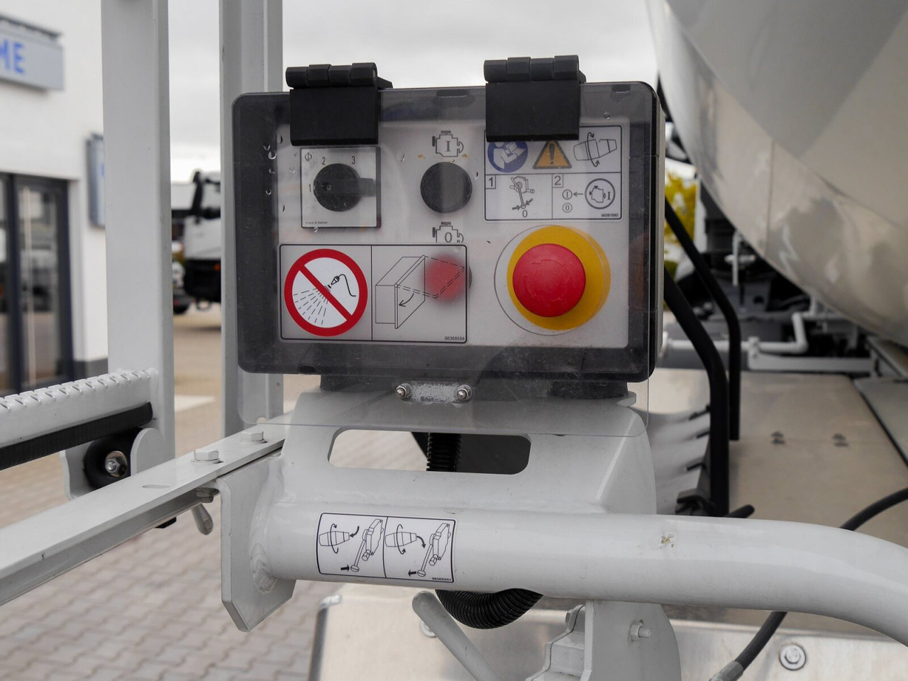 X-Way AD360X40BZ 8x4 X-Way AD360X40BZ 8x4, Stetter 8/9m³ - Μπετονιέρα φορτηγό: φωτογραφία 4 X-Way AD360X40BZ 8x4 X-Way AD360X40BZ 8x4, Stetter 8/9m³ - Μπετονιέρα φορτηγό: φωτογραφία 4