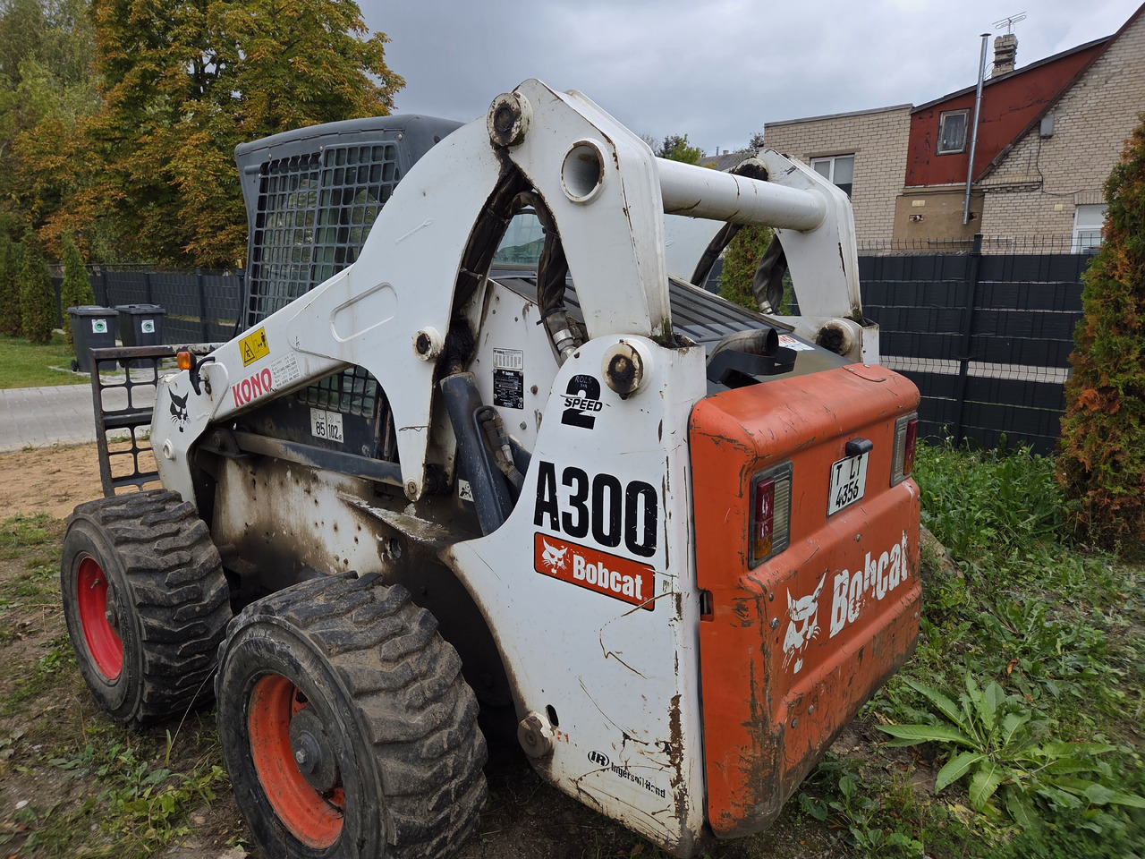 BOBCAT A300 - Φορτωτής πλάγιας ολίσθησης: φωτογραφία 3 BOBCAT A300 - Φορτωτής πλάγιας ολίσθησης: φωτογραφία 3