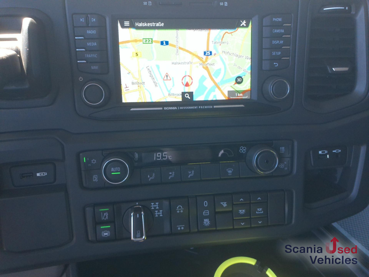 SCANIA R 450 B6x4NA mit Kran HMF 2320-K-RCS 23mtr. - Τράκτορας: φωτογραφία 2 SCANIA R 450 B6x4NA mit Kran HMF 2320-K-RCS 23mtr. - Τράκτορας: φωτογραφία 2
