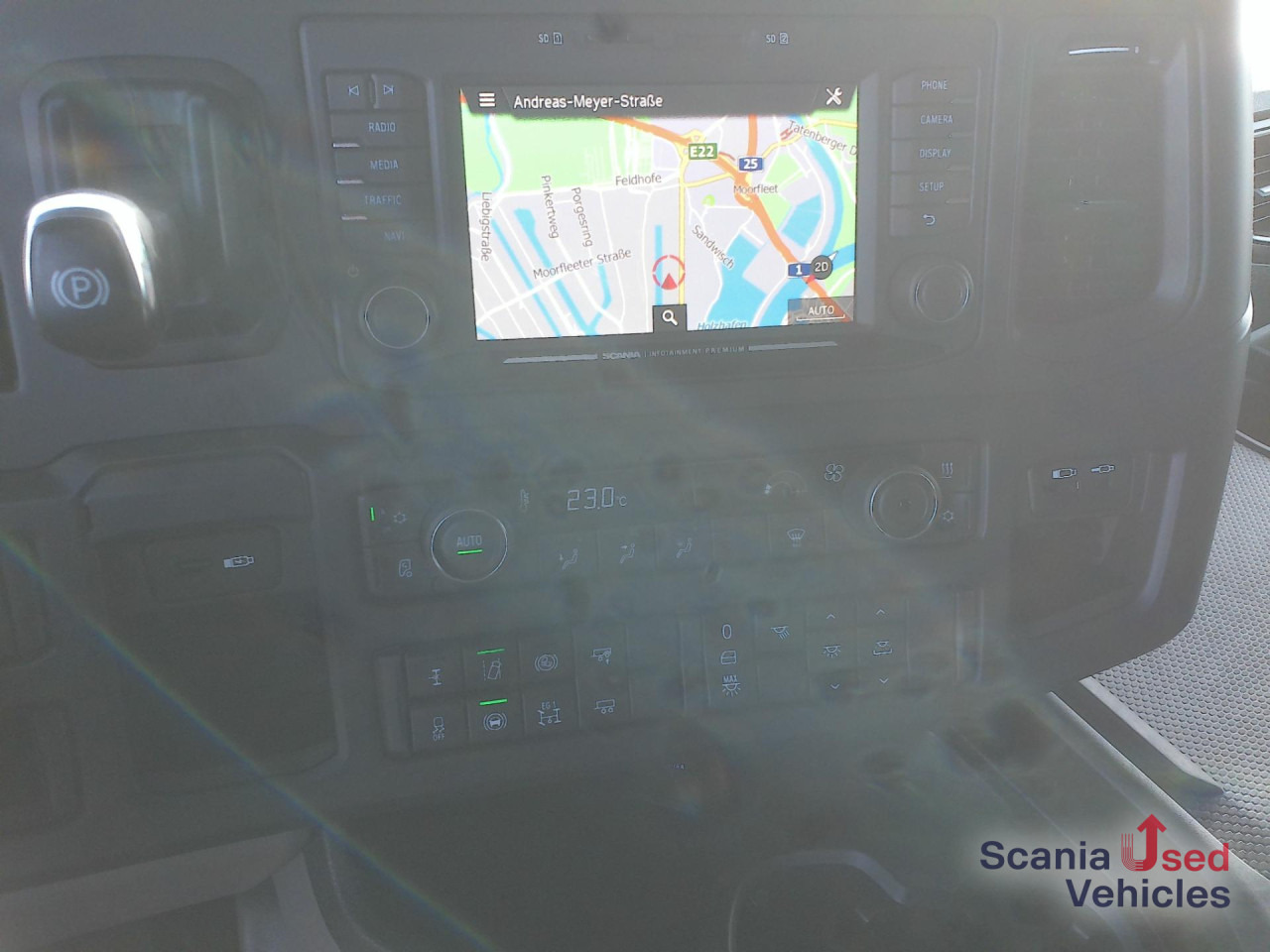 SCANIA R 460 A4x2NA Hydraulik - Τράκτορας: φωτογραφία 2 SCANIA R 460 A4x2NA Hydraulik - Τράκτορας: φωτογραφία 2