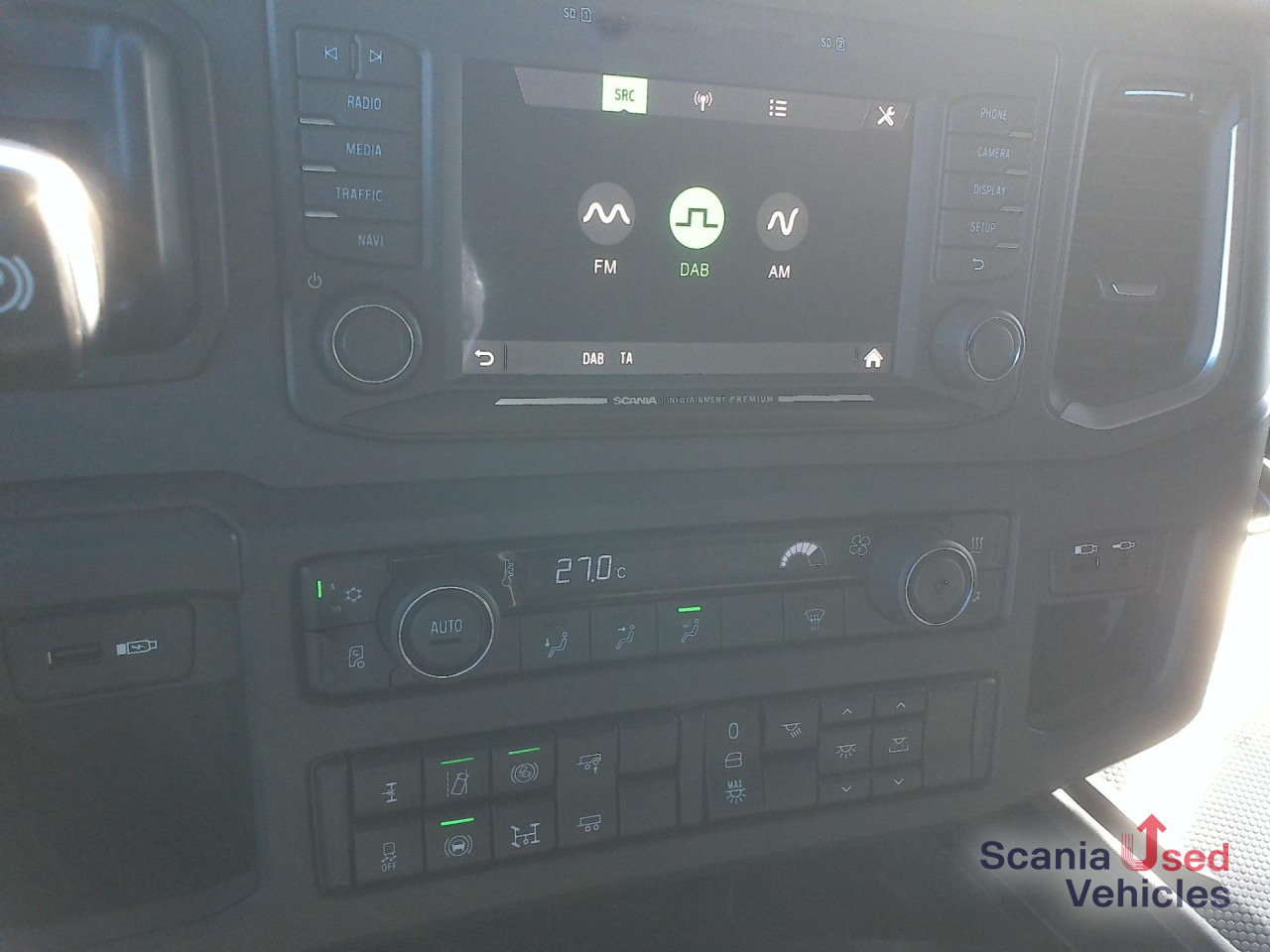 SCANIA R 460 A4x2NA SUPER NAVI DAB - Τράκτορας: φωτογραφία 3 SCANIA R 460 A4x2NA SUPER NAVI DAB - Τράκτορας: φωτογραφία 3