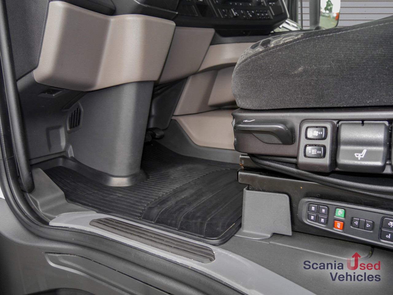 SCANIA R 450 B6x2*4NB Lenkachse, Standklima - Φορτηγό μεταφοράς εμπορευματοκιβωτίων/ Κινητό αμάξωμα: φωτογραφία 4 SCANIA R 450 B6x2*4NB Lenkachse, Standklima - Φορτηγό μεταφοράς εμπορευματοκιβωτίων/ Κινητό αμάξωμα: φωτογραφία 4
