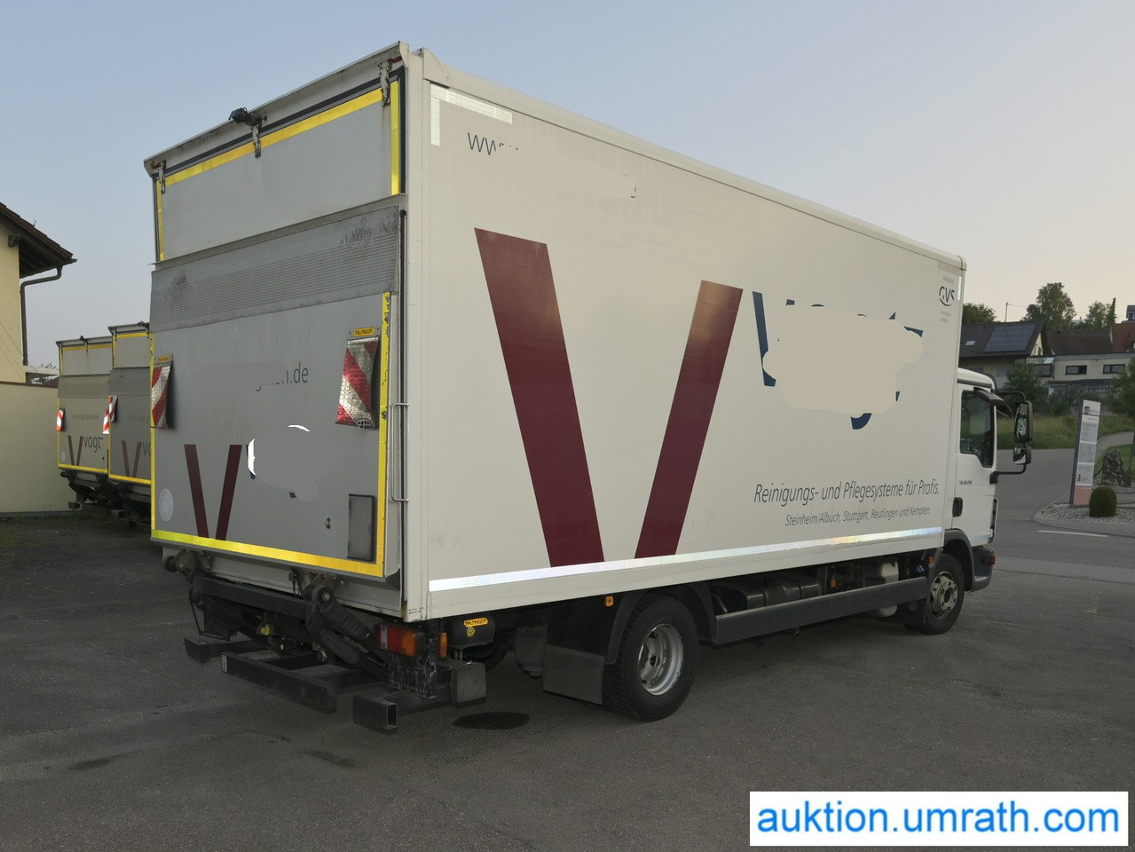 MAN TGL 12.250 4x2 L/BL Koffer Ladebordwand Klimaautomatik NAVI Luftfederung Automatikgetriebe EURO 6 - Φορτηγό κόφα: φωτογραφία 5 MAN TGL 12.250 4x2 L/BL Koffer Ladebordwand Klimaautomatik NAVI Luftfederung Automatikgetriebe EURO 6 - Φορτηγό κόφα: φωτογραφία 5