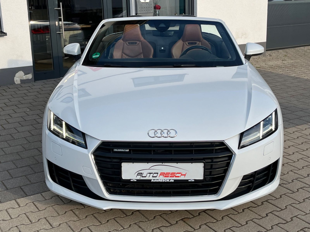 Audi TT Roadster 2.0 TFSI quattro - Αυτοκίνητο: φωτογραφία 3 Audi TT Roadster 2.0 TFSI quattro - Αυτοκίνητο: φωτογραφία 3