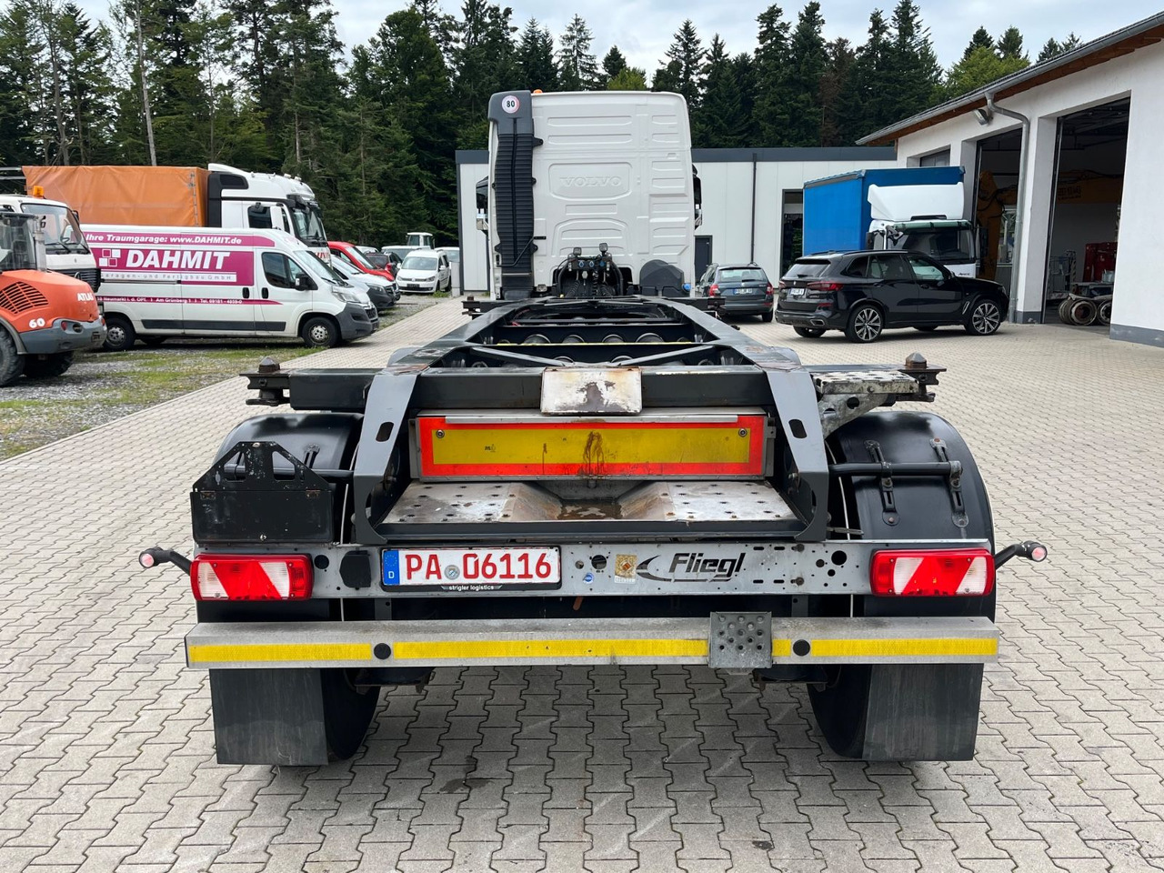 Fliegl Tank Container Chassis 20ft ADR - Επικαθήμενο μεταφοράς εμπορευματοκιβωτίων/ Κινητό αμάξωμα: φωτογραφία 3 Fliegl Tank Container Chassis 20ft ADR - Επικαθήμενο μεταφοράς εμπορευματοκιβωτίων/ Κινητό αμάξωμα: φωτογραφία 3