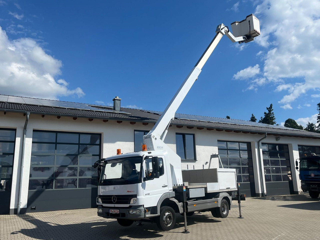 Mercedes-Benz Atego 816 ESDA TG 1800 Steiger 1000V isoliert - Φορτηγό με εναέρια πλατφόρμα: φωτογραφία 1 Mercedes-Benz Atego 816 ESDA TG 1800 Steiger 1000V isoliert - Φορτηγό με εναέρια πλατφόρμα: φωτογραφία 1