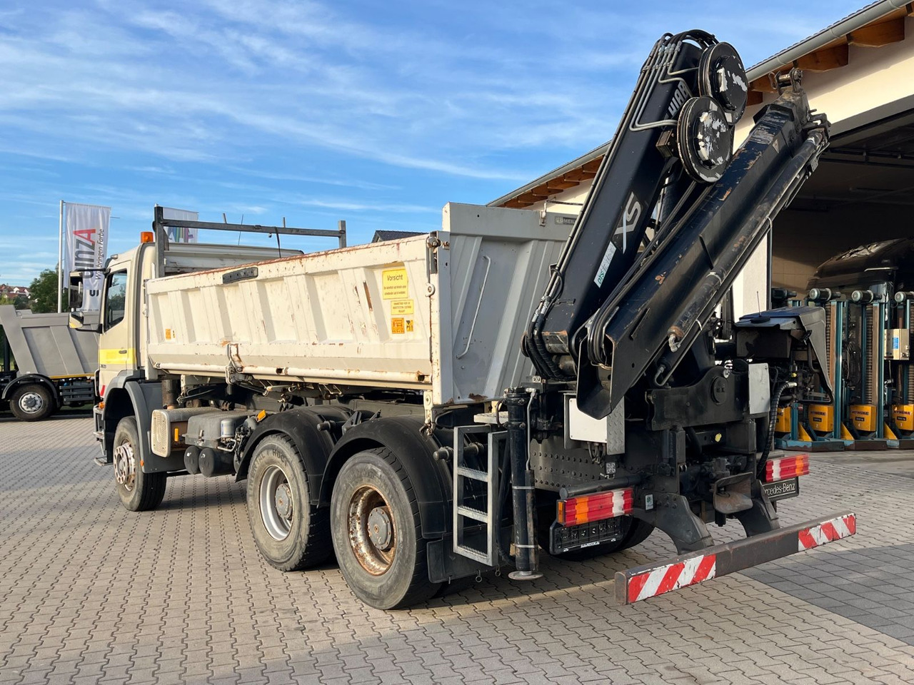 Mercedes-Benz Axor 2633 6x4 Meiller Kipper HIAB 144E-3 Kran - Φορτηγό ανατρεπόμενο, Φορτηγό με γερανό: φωτογραφία 4 Mercedes-Benz Axor 2633 6x4 Meiller Kipper HIAB 144E-3 Kran - Φορτηγό ανατρεπόμενο, Φορτηγό με γερανό: φωτογραφία 4