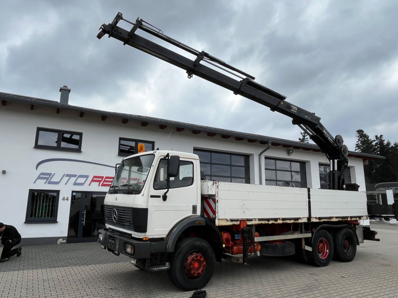 Mercedes-Benz SK 2635 6x4 V8 Pritsche mit HIAB 300-4 - Φορτηγό με ανοιχτή καρότσα, Φορτηγό με γερανό: φωτογραφία 1 Mercedes-Benz SK 2635 6x4 V8 Pritsche mit HIAB 300-4 - Φορτηγό με ανοιχτή καρότσα, Φορτηγό με γερανό: φωτογραφία 1