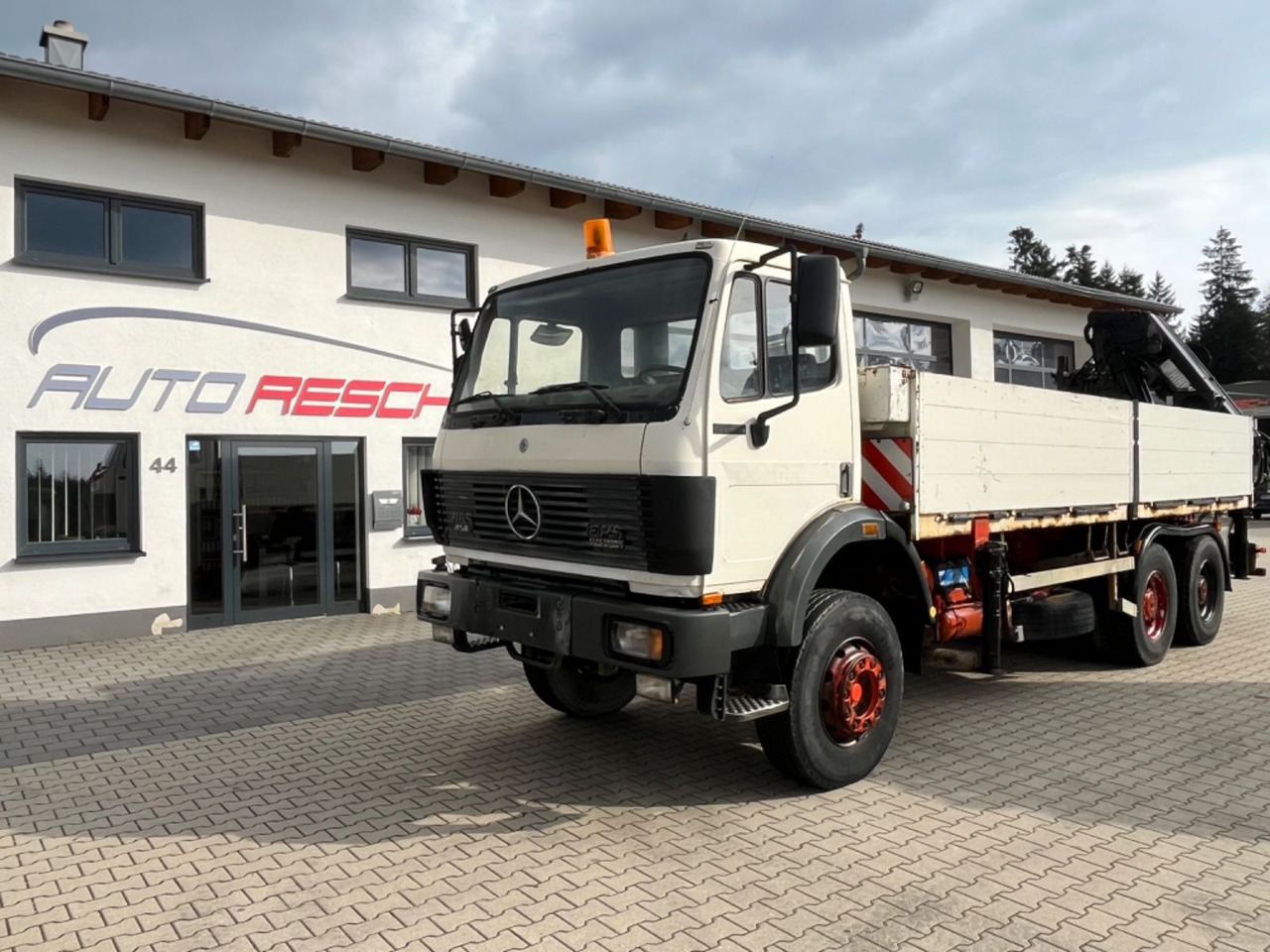 Mercedes-Benz SK 2635 6x4 V8 Pritsche mit HIAB 300-4 - Φορτηγό με ανοιχτή καρότσα, Φορτηγό με γερανό: φωτογραφία 2 Mercedes-Benz SK 2635 6x4 V8 Pritsche mit HIAB 300-4 - Φορτηγό με ανοιχτή καρότσα, Φορτηγό με γερανό: φωτογραφία 2