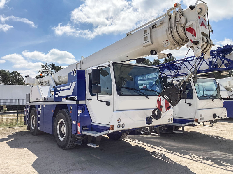 Liebherr LTM 1030-2.1 - Τηλεσκοπικός γερανός: φωτογραφία 1 Liebherr LTM 1030-2.1 - Τηλεσκοπικός γερανός: φωτογραφία 1