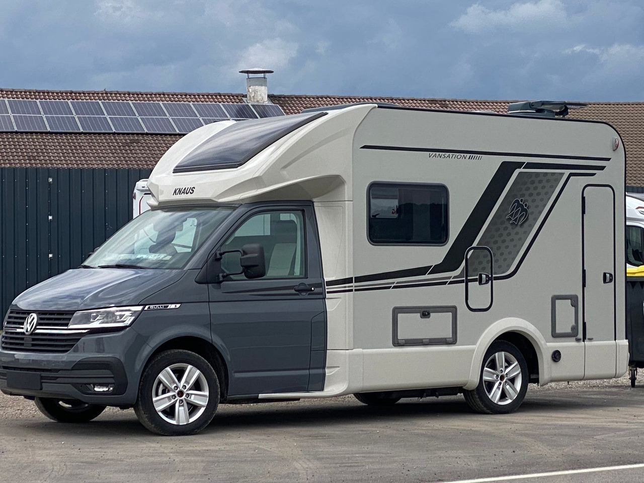 Knaus Tourer Van 500 LT, slide Bett, 4 P. Zulassung - Ημιενιαίο αυτοκινούμενο: φωτογραφία 2 Knaus Tourer Van 500 LT, slide Bett, 4 P. Zulassung - Ημιενιαίο αυτοκινούμενο: φωτογραφία 2
