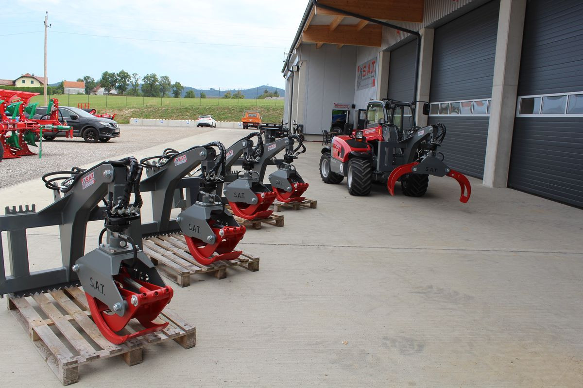 Νέα Δασικά μηχανήματα SAT Rückezange RV1250 mit endlos Rotator: φωτογραφία 1