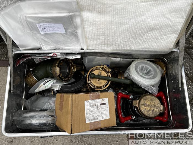 Νέα Φορτηγό βυτιοφόρο Iveco 340E42 8x8: φωτογραφία 15 Νέα Φορτηγό βυτιοφόρο Iveco 340E42 8x8: φωτογραφία 15