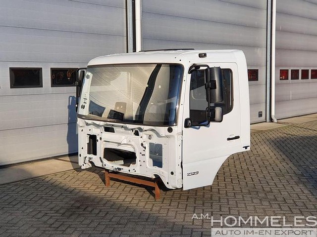 Mercedes-Benz Atego - Καμπίνα και εσωτερικό: φωτογραφία 1 Mercedes-Benz Atego - Καμπίνα και εσωτερικό: φωτογραφία 1
