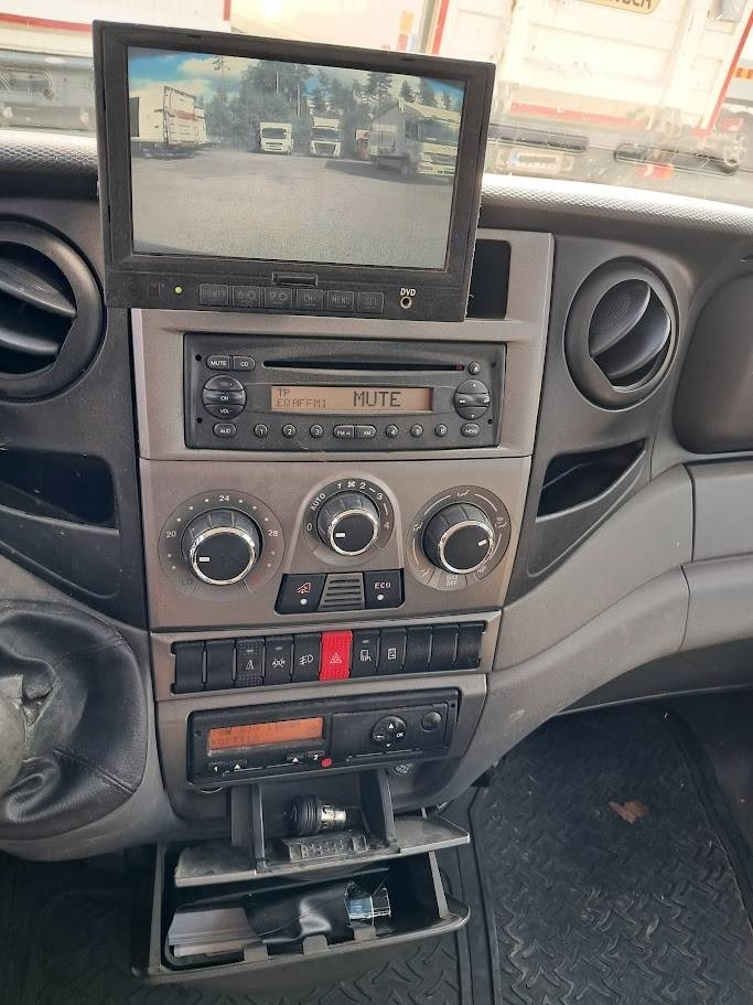 Iveco Daily 70 C17 Doppel 3.0 - Φορτηγό με ανοιχτή καρότσα: φωτογραφία 3 Iveco Daily 70 C17 Doppel 3.0 - Φορτηγό με ανοιχτή καρότσα: φωτογραφία 3