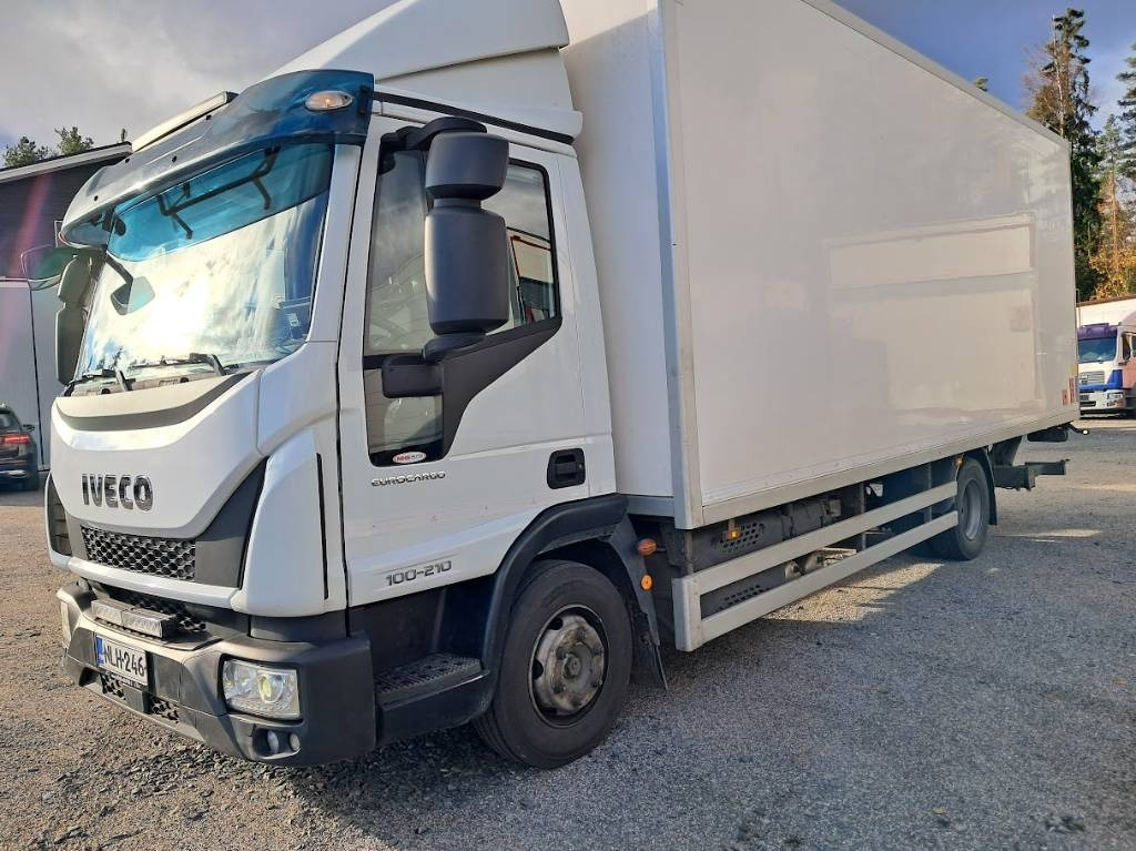 Iveco Eurocargo 100 E21 - Φορτηγό κόφα: φωτογραφία 1 Iveco Eurocargo 100 E21 - Φορτηγό κόφα: φωτογραφία 1