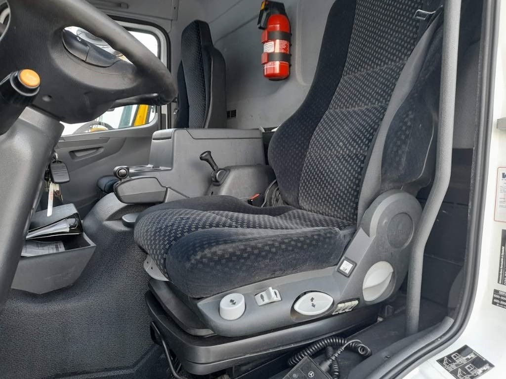 Mercedes-Benz Atego - Φορτηγό κόφα: φωτογραφία 4 Mercedes-Benz Atego - Φορτηγό κόφα: φωτογραφία 4