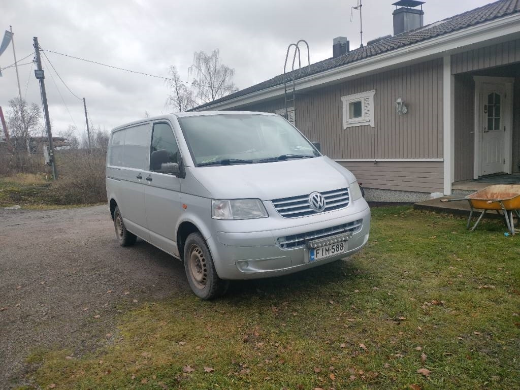 Volkswagen Transporter 1.9 TDI - Μικρό βαν: φωτογραφία 2 Volkswagen Transporter 1.9 TDI - Μικρό βαν: φωτογραφία 2