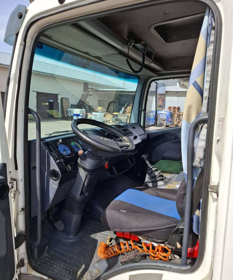 Mercedes-Benz 818 L - Φορτηγό μουσαμάς: φωτογραφία 2 Mercedes-Benz 818 L - Φορτηγό μουσαμάς: φωτογραφία 2