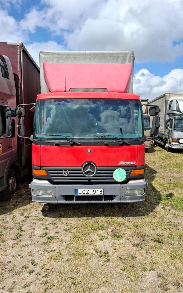 Mercedes-Benz 823 - Φορτηγό μουσαμάς: φωτογραφία 1 Mercedes-Benz 823 - Φορτηγό μουσαμάς: φωτογραφία 1