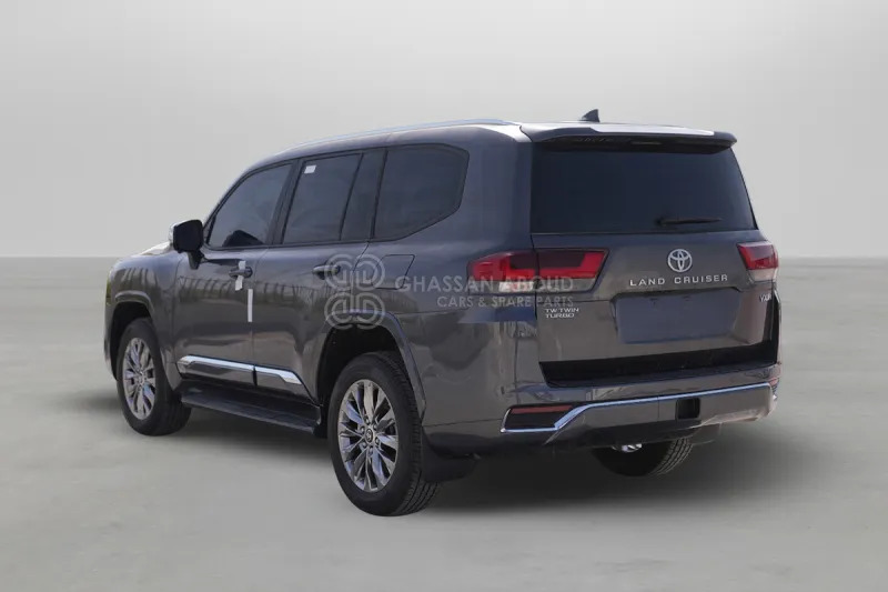 Toyota Land Cruiser 300 - SUV: φωτογραφία 2 Toyota Land Cruiser 300 - SUV: φωτογραφία 2