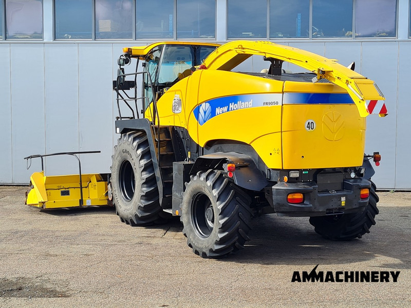 New Holland FR9050 - Ενσιρωτική μηχανή: φωτογραφία 4 New Holland FR9050 - Ενσιρωτική μηχανή: φωτογραφία 4