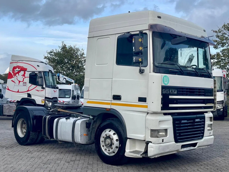 DAF XF 95.430 E4 TYPE, PTO + HYDRAULIC, FRIGO - Τράκτορας: φωτογραφία 4 DAF XF 95.430 E4 TYPE, PTO + HYDRAULIC, FRIGO - Τράκτορας: φωτογραφία 4