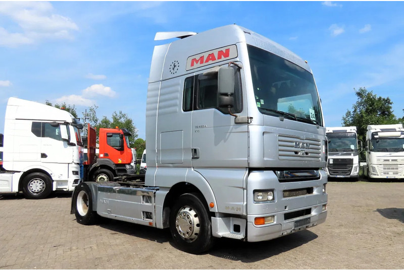 MAN TGA 18.460 Manual diesel pomp! ROYAL TRUCK! - Τράκτορας: φωτογραφία 1 MAN TGA 18.460 Manual diesel pomp! ROYAL TRUCK! - Τράκτορας: φωτογραφία 1
