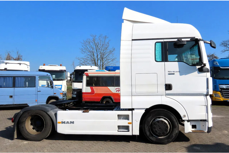 MAN TGX 14.440 RETARDER, FRIGO, 2 beds - Τράκτορας: φωτογραφία 4 MAN TGX 14.440 RETARDER, FRIGO, 2 beds - Τράκτορας: φωτογραφία 4