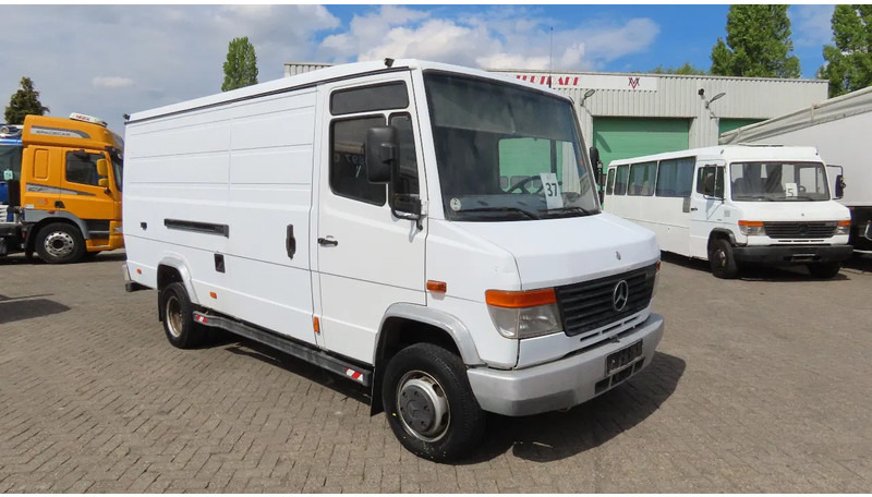 Mercedes-Benz Vario 612 D - Βαν: φωτογραφία 5 Mercedes-Benz Vario 612 D - Βαν: φωτογραφία 5